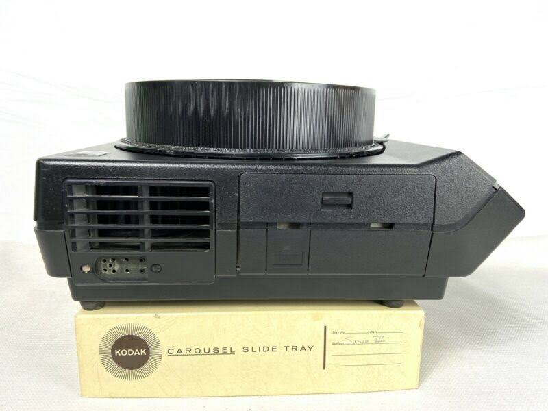 Slide Projector with Slide Tray S217