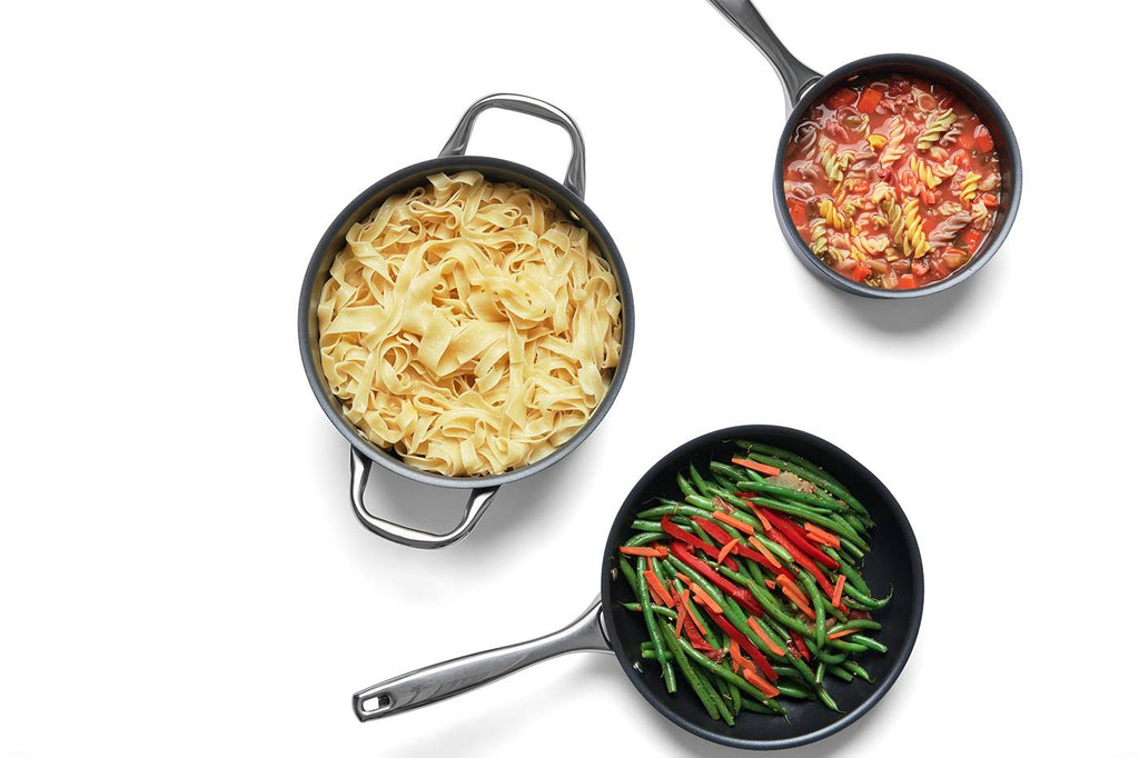 Nonstick 6 qt. Hard-Anodized Covered Stock Pot Z8073